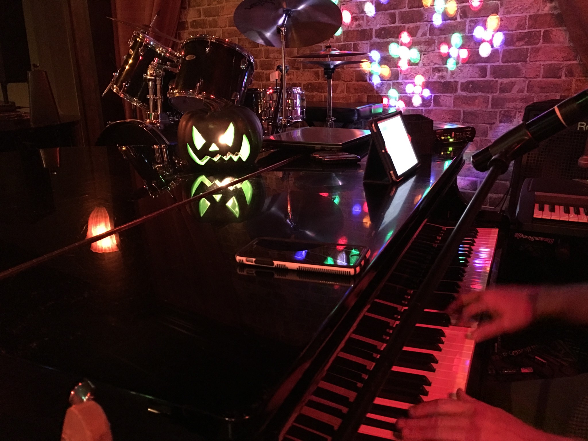 The Ridler Piano Bar